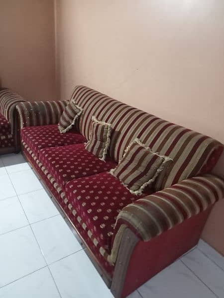 Used 7 Seater Sofa Set 2