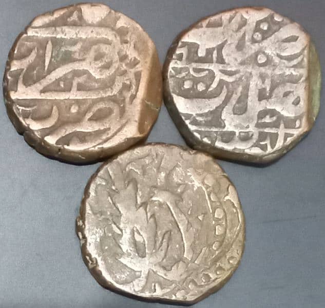 Old Antique Coins in Good Condition 13