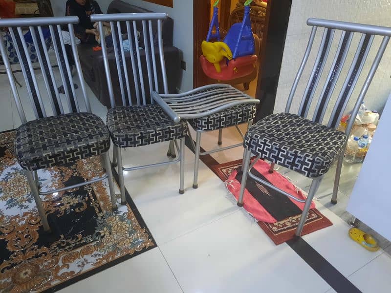 Iron Rod Dinning table with chairs / Furniture 3