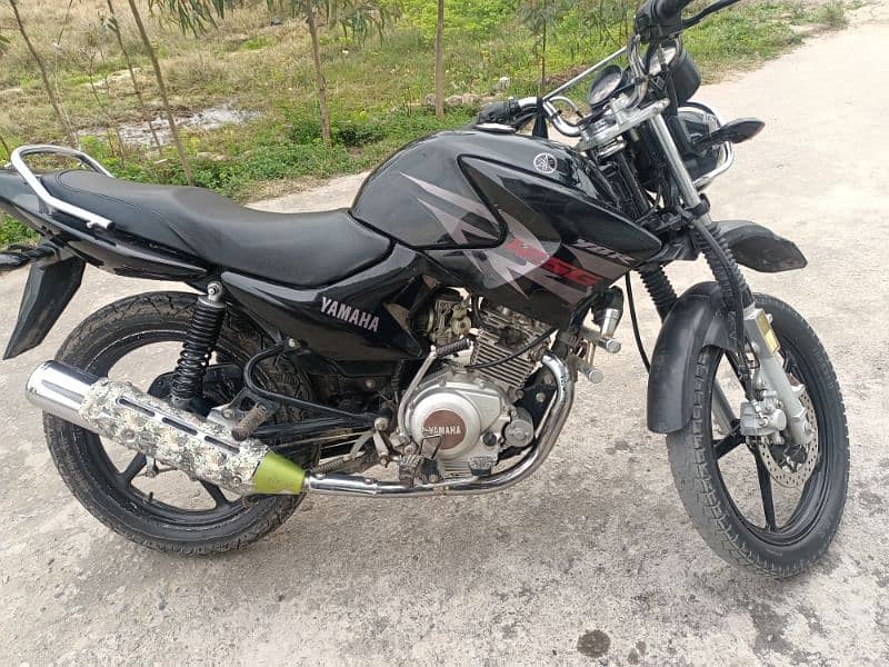 Yamaha ybr 125G 3