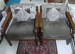 2 Sofa style chairs 0