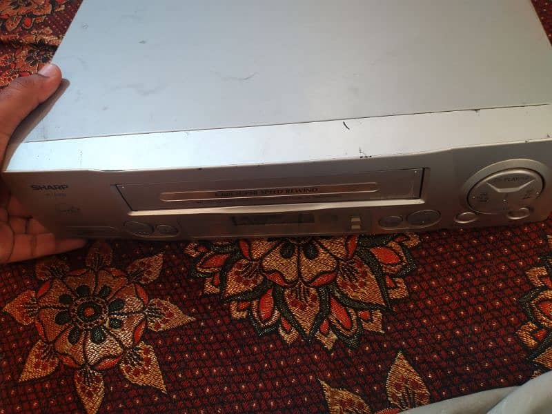 sharp vcr ok and good condition 100% working 1
