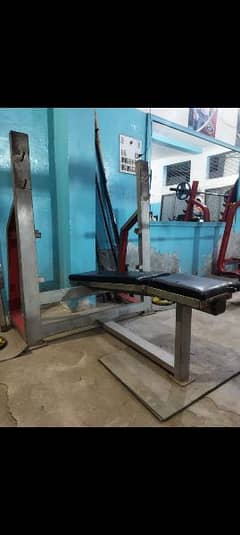 Bench Press/gym bench