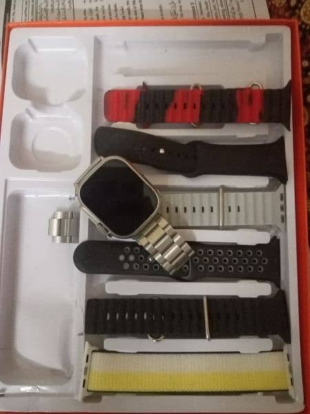Ultra 8 smart watch with 7 straps 2