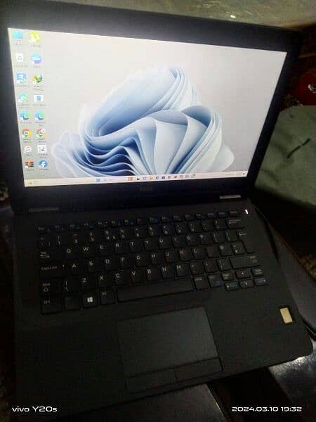 Dell Latitude 7270 core i5   6 genration phone number is 03448502632 1