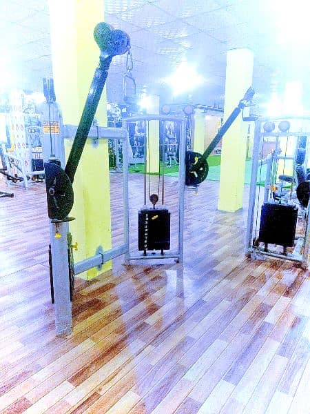 Gym For sale/ Exercise Machine/ gym Fitness / Gym 7