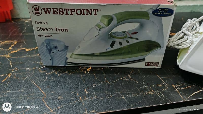 Westpoint Steam Iron 5