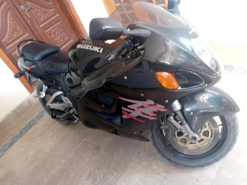 Suzuki Hayabusa in mint condition 2