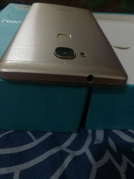 Huawei honor 5x for sale in excellent condition 4