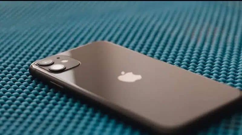 iPhone 11 64 GB factory unlock 3