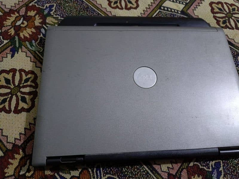 2 x laptop and 1 lcd for urgent sale 4