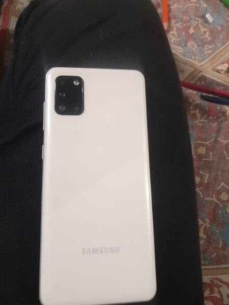 Samsung A31 4/128 gb 3