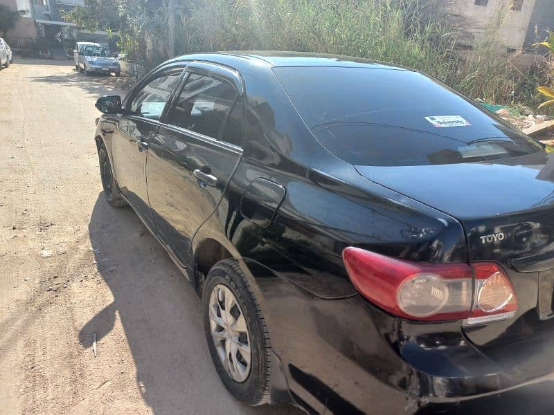 Toyota Corolla XLI VVTI 2013 1