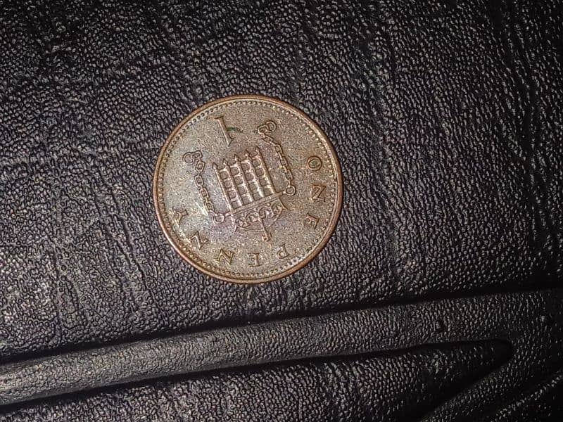queen Elizabeth coin 90s 1