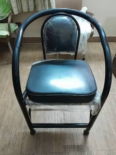 iron chair good condition 10/10