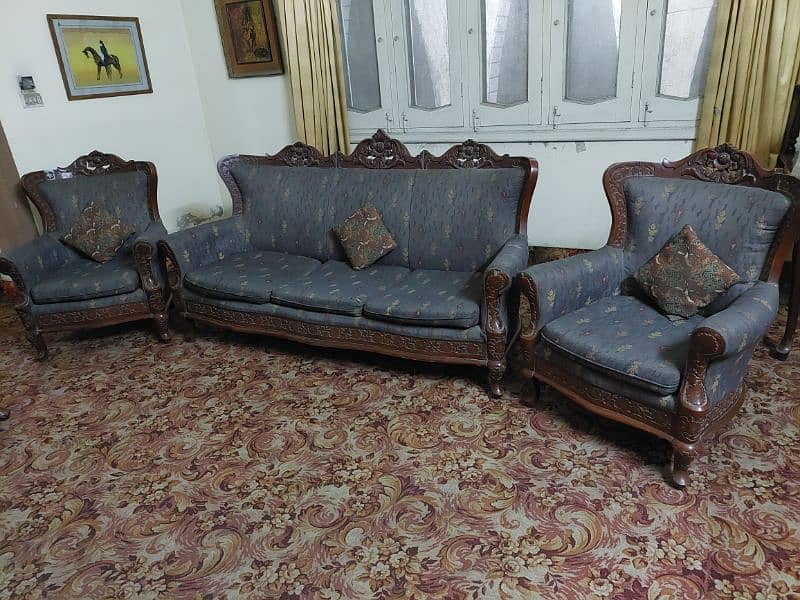 5 Seater/Sofa Set/Chinyoti made/kali tali/Solid wood/High quality 8