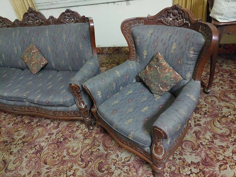 5 Seater/Sofa Set/Chinyoti made/kali tali/Solid wood/High quality 9