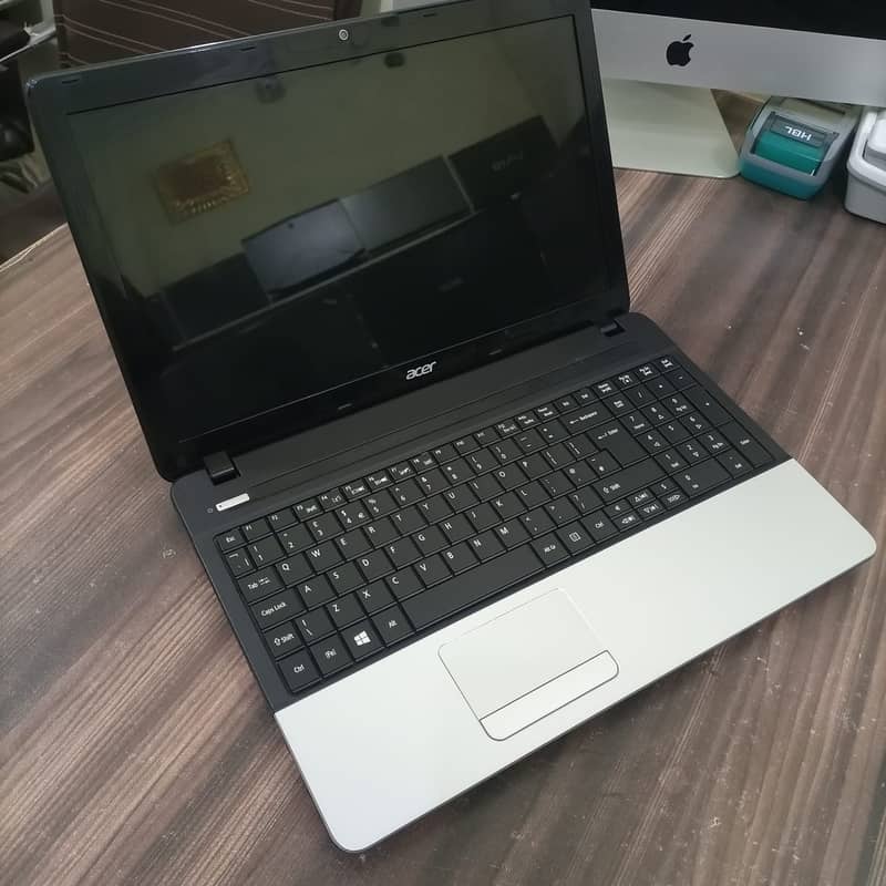 Acer Aspire E1-571-6837 Core i5 3rd Gen 8GB Ram Memory 320GB HDD 15