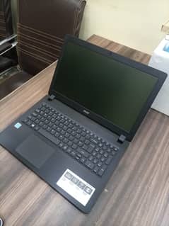 Acer Aspire A315-51-P51H 15.6"Intel® Pentium® 4GB DDR4-Ram 500 HDD