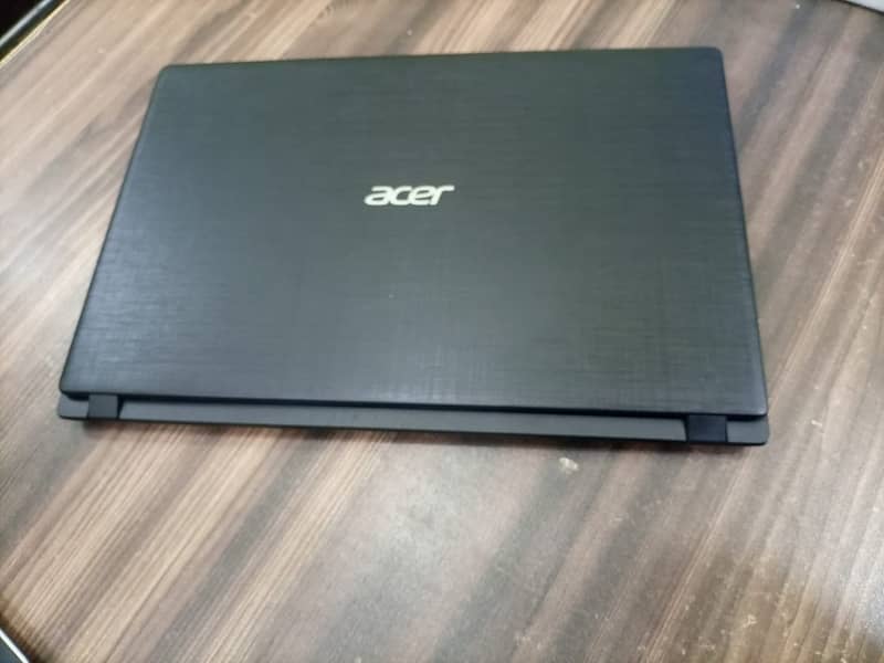 Acer Aspire A315-51-P51H 15.6"Intel® Pentium® 4GB DDR4-Ram 500 HDD 12