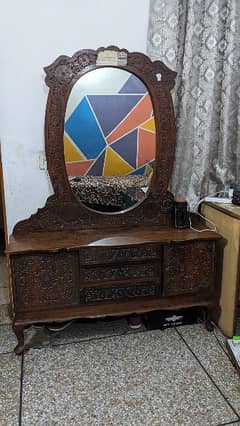 Wooden dressing table for Sale.