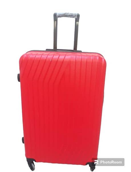 luggage bags/trolly bags with 4 wheels, imported from UAE 0