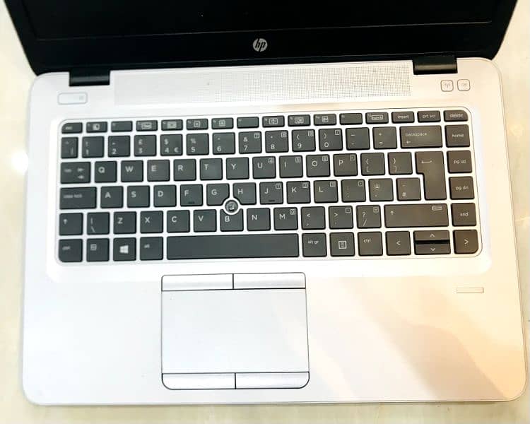 HP Elitebook 840 G4 1