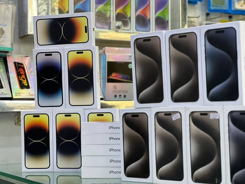 IpHone Stock available Iphone XS Max /Iphone 11/ Iphone 12 / Iphone 13 10