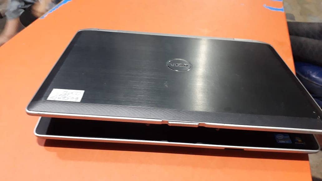 Dell Latitude Core i7 2nd Generation 15.6" inches Display 5