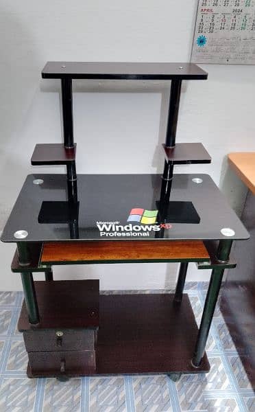 Computer Trolly /Gaming Table 1