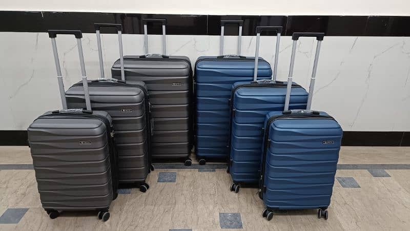 Luggage bags/ travel suitcases/ trolley bags/ travel trolley/ attachi 5