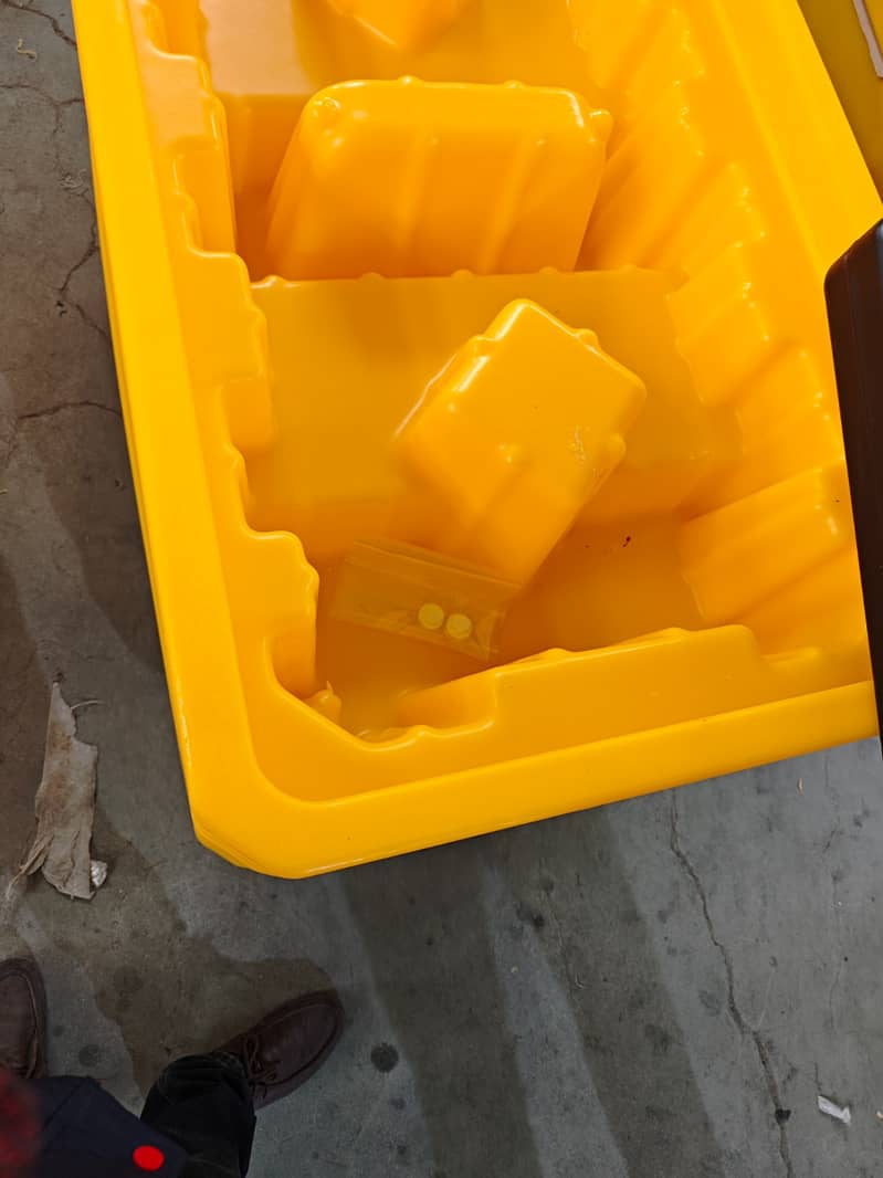 secondary spill containment pallet. HDPE pallet for 1,2,4 drums 3