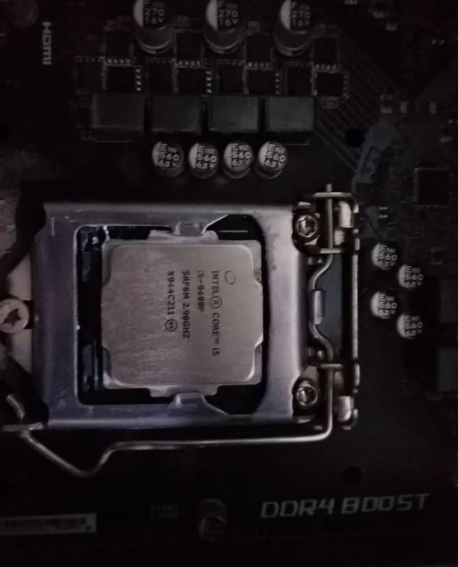 Gaming pc core i5 9400 and h310m motherboard cpu combo 1