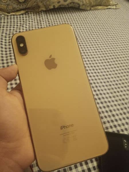 iphone XS MAX 256 GB GOLD EDITION PTA approved iOS 19 compatible 4