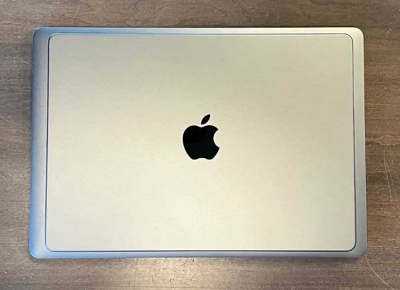 Apple Macbook Pro 14 - Apple M1 Pro Chip 8-cores CPU 14-cores 16gb 512 3