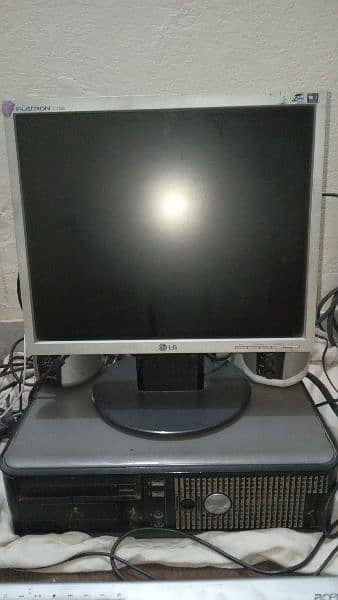 Iam selling a computer. 5