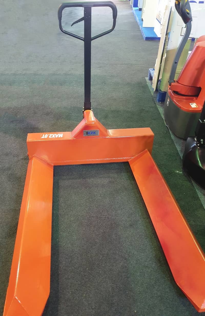 hand pallet truck, pallet lifter, stacker, trolley, pallets 8