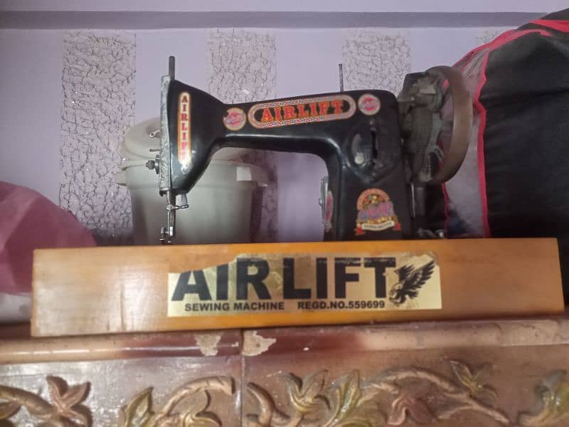 Air lift sewing machine 0
