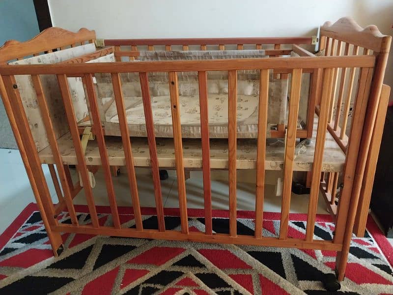 used baby cot 2