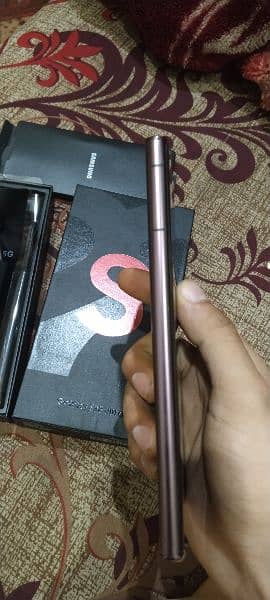 Samsung S22 Ultra with box lash condition SIM working 6