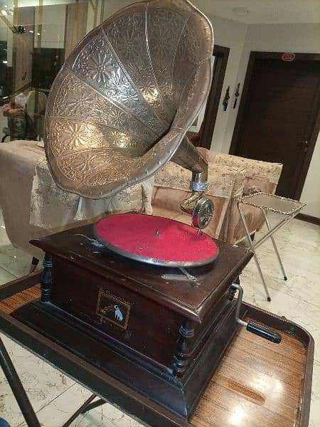 Gramophone with Golden Horn to Play 78 RPM Records. Video Available 2