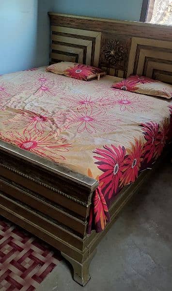 Full large size bed set /Complete bedset 4