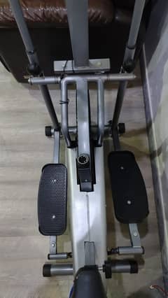 Eliptical Trainer/ Excercise Gym cycle /Gym equipment