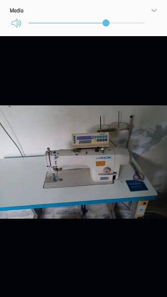 Jack Automatic Computerized Sewing machine 1