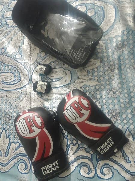 UFC boxing gloves 1