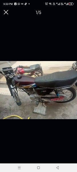 Honda 125 Red Colour 0