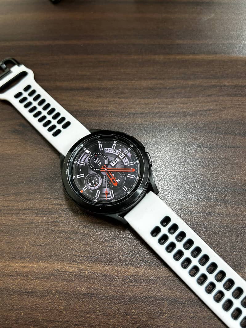 Samsung watch 4 Classic 46mm - Smart Watch 0