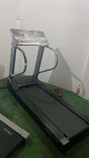 treadmill machine 03007227446 8