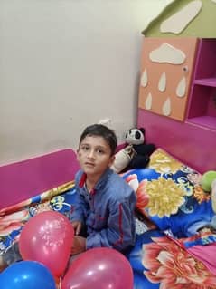 kids bed from KSA in used condition at throw away price 0
