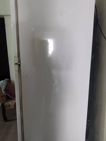 waves company Fridge for sale running condition 5
